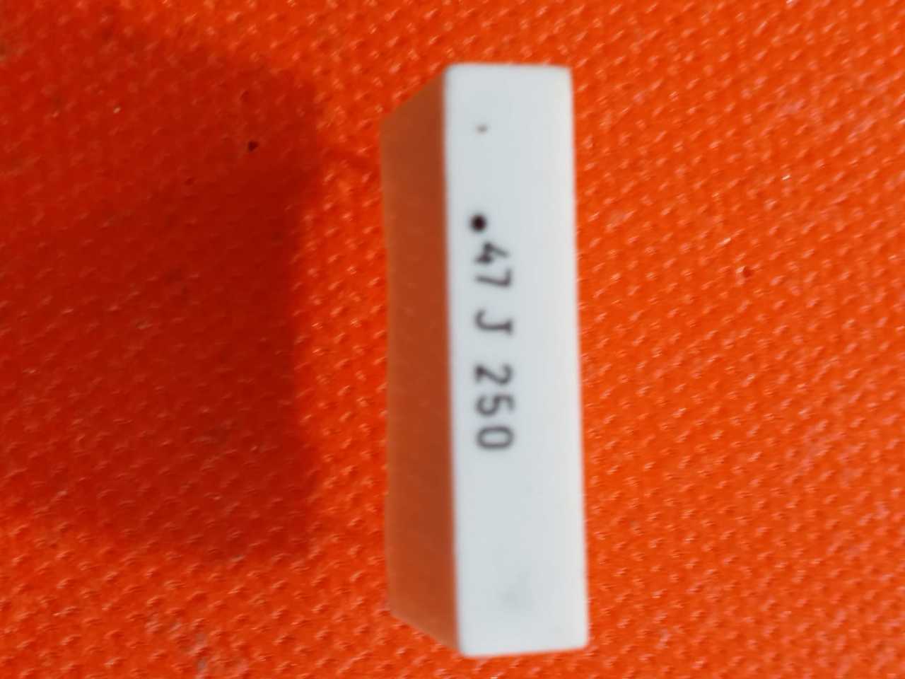 470nF 250V Polyester Kondansatör (Bacak aralığı:22.5mm) (MKT J)