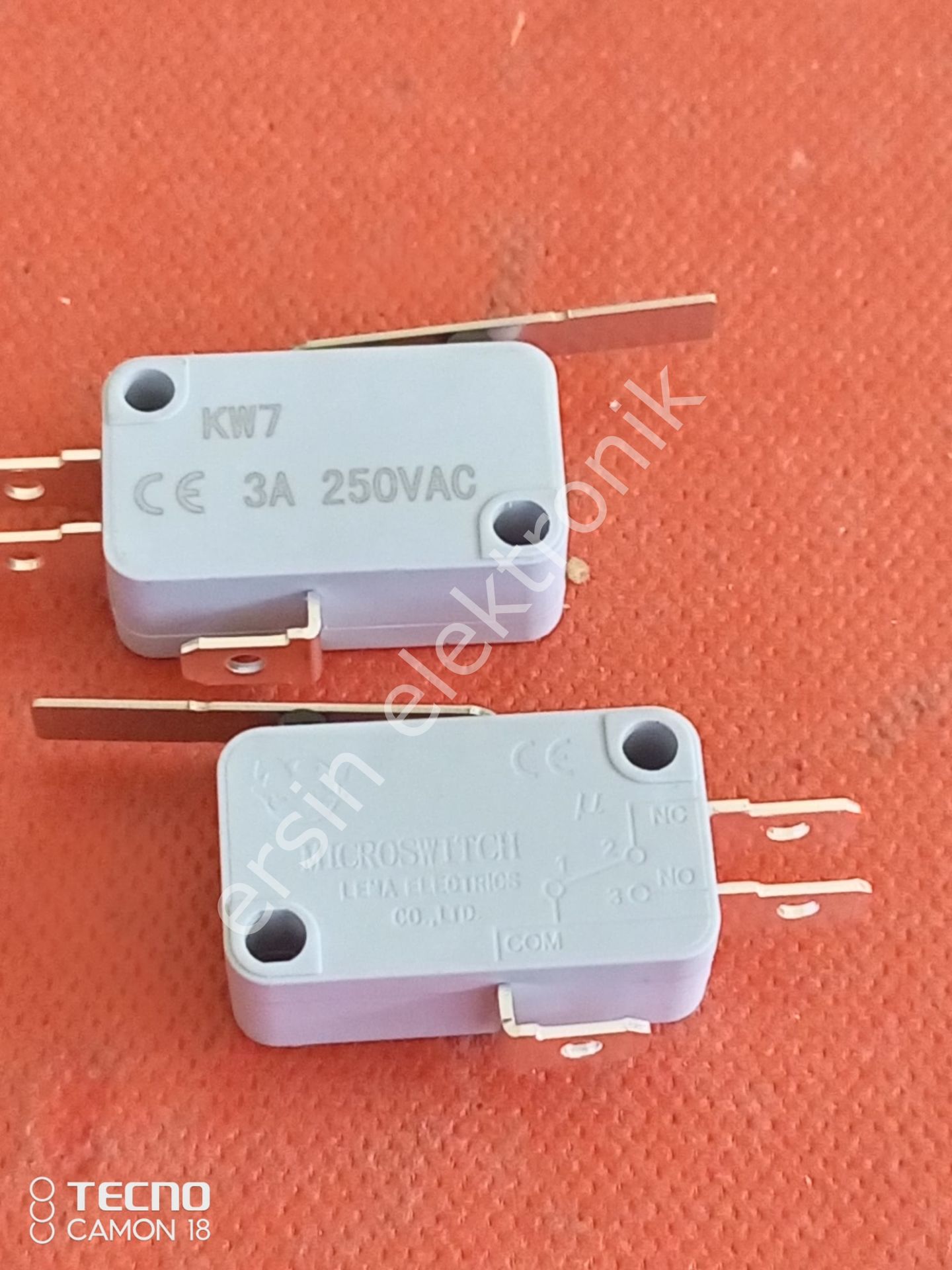 KW7 Microswitch  3A (Mikrosiviç) 27mm Paletli