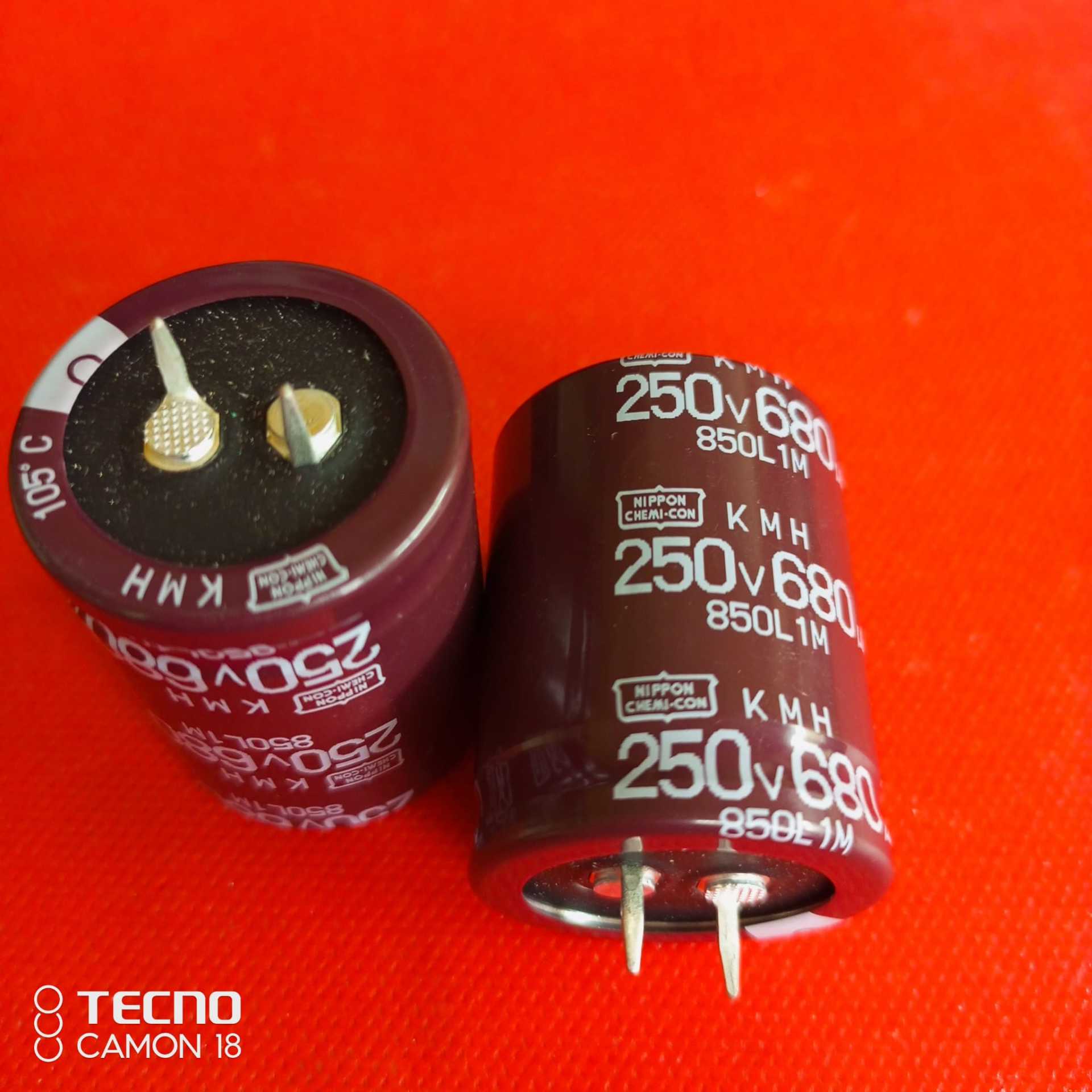 680uF 250V Elektrolitik Kondansatör(30x38mm)