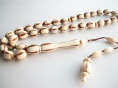 Kuka Üzerine Fildişi İşlemeli Sanat Eseri Tesbih
