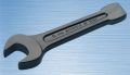 İZELTAŞ 0700050090 DARBELİ ÇATAL ÇAKMA ANAHTAR (90 MM)