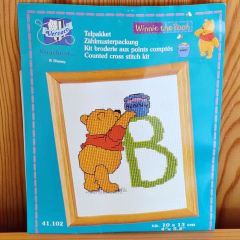 Vervaco 41102 Winnie the Pooh B Etamin Kit Pano Tablo