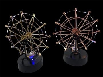 Sürekli Hareket Eden Kinetik Orbital Işıklı Denge Topu