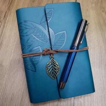 Deri Yaprak Desenli Defter ve Kalem Seti Öğretmene Hediye