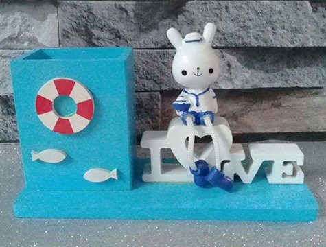 Marin Love Temalı Ahşap Kalemlik