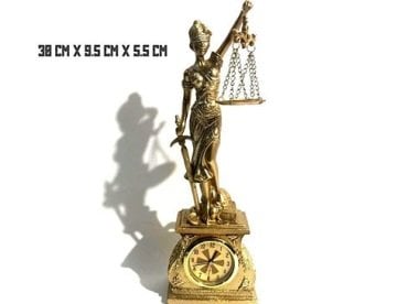 Dekoratif Masa Saati Adalet Tanrıçası Themis Heykeli