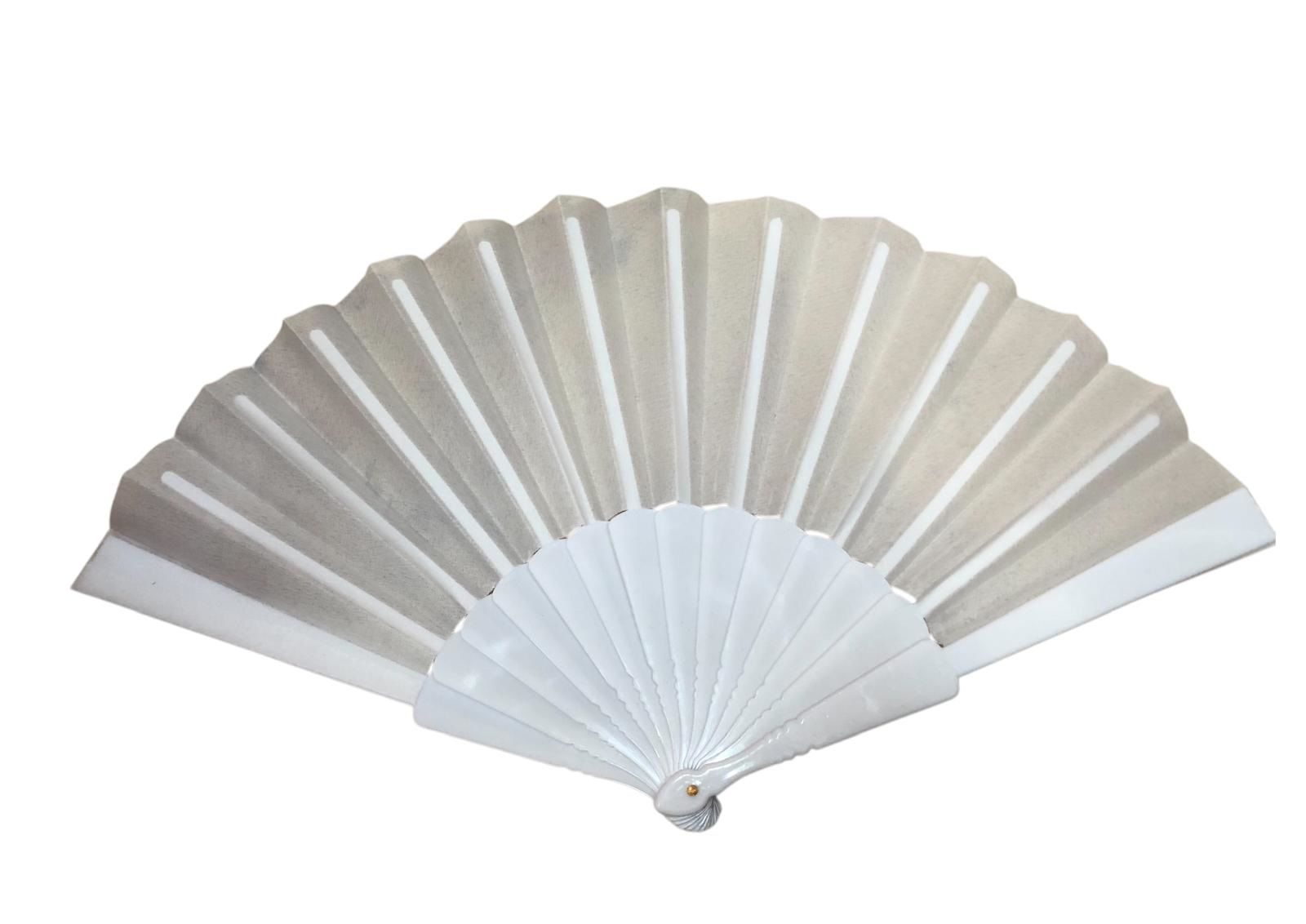 Plastik Saplı Kumaş Yelpaze Beyaz (12 Adet)