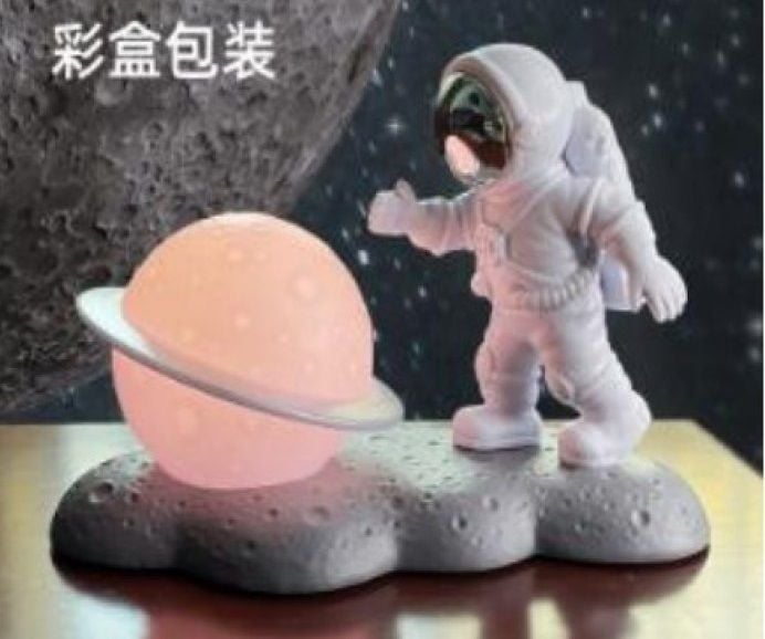 Şarjlı Kaide Üzerinde Satürn Ve Astronot Masa Lambası