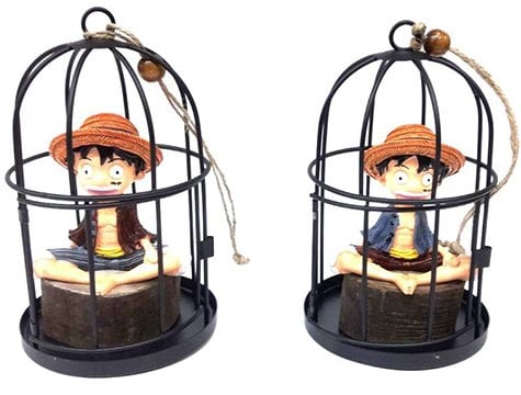 Metal Kafeste Oturan One Piece Biblo