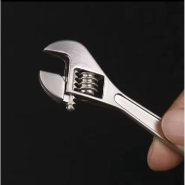 Mini Ayarlanabilir İngiliz Anahtarı Şeklinde Anahtarlık