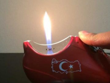 Krampon Şeklinde Taraftar Masa Çakmak