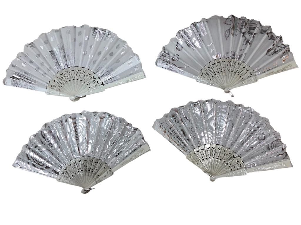 Beyaz Desenli Plastik Yelpaze