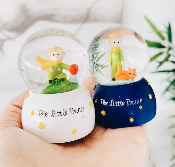 Mini Işıklı Küçük Prens Tasarımlı Dekoratif Cam Kar Küresi