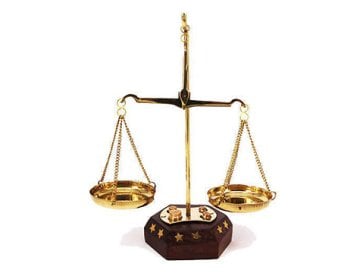 Dekoratif Ahşap Adalet Terazisi  (10 20 50 100 Gram)