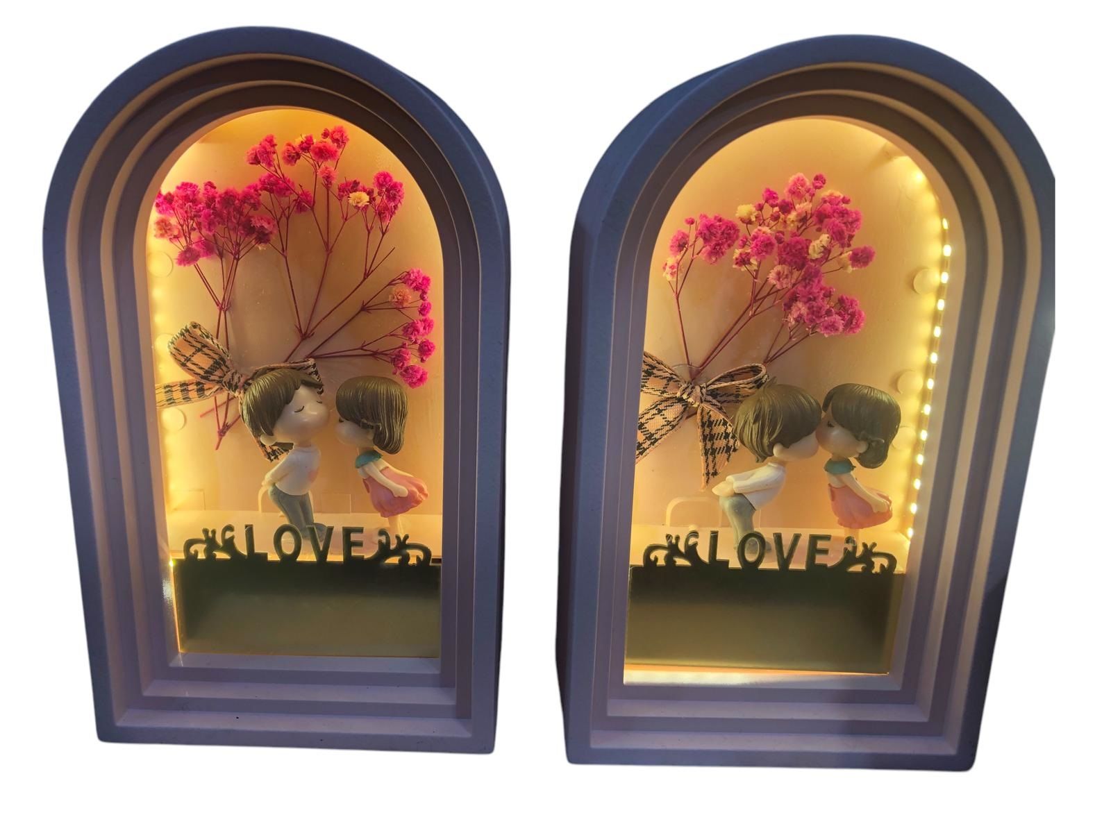 Işıklı Birbiri İle Öpüşen Romantik Love Sevgili Biblosu