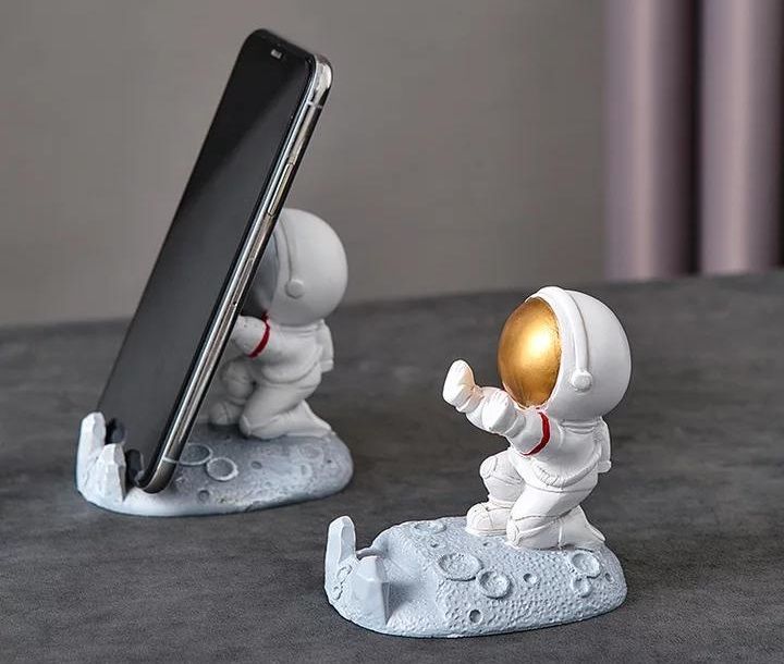Astronot Masaüstü Cep Telefon Tutucu