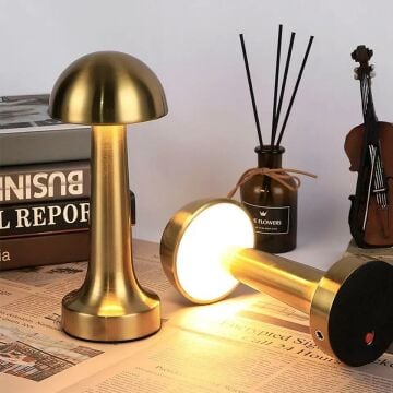 Usb Şarjlı Şapkalı Dokunmatik 3 Modlu Led Masa Lambası
