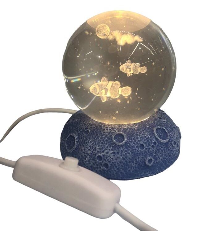 Balık Tasarımlı Polyester Standlı Usb Işıklı Cam Küre