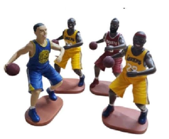 Basketbol Oynayan Polyester Basketbolcu Biblosu (25 cm)