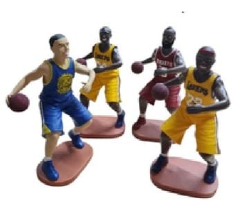 Basketbol Oynayan Polyester Basketbolcu Biblosu (25 cm)