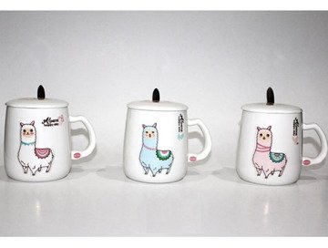 Lama Desenli Seramik Kapaklı Kaşıklı Kupa Bardak