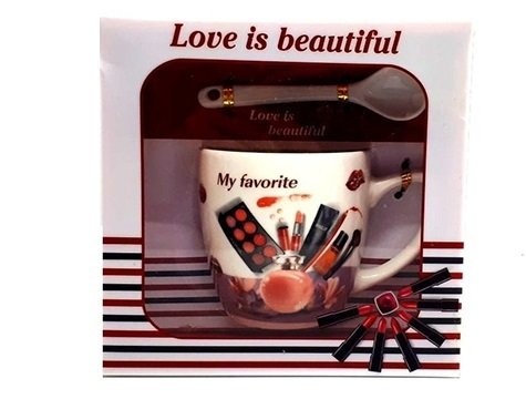 Love is Beautiful Yazılı Kaşıklı Seramik Kupa Bardak