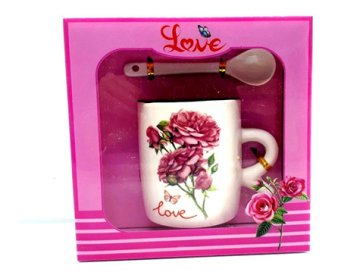 Sevgiliye Hediye Love Gül Desenli Kaşıklı Kupa Bardak