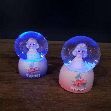 Dekoratif Işıklı Mini Taçlı Prenses Cam Kar Küresi