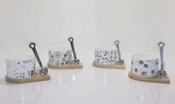 Geometrik Desenli Mıknatıslı Bambu Altlıklı Kaşıklı Kahve Fincanı