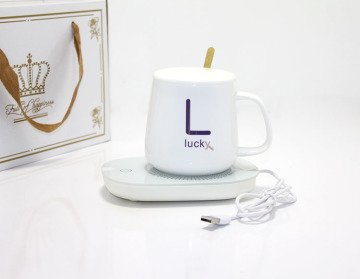 Usb Isıtmalı Beyaz Altlıklı Kaşıklı Kapaklı Kupa Bardak