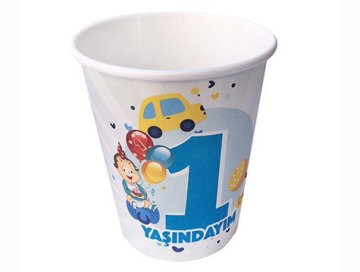 1 Yaşındayım Doğum Günü Karton Bardak (8 Adet)