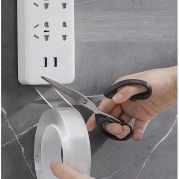 Kolayca kesilebilir Çift Taraflı Şeffaf Bant (2m x 3cm)