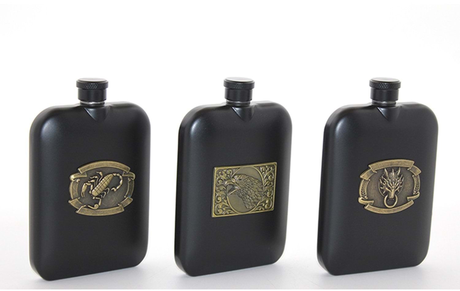 6 Oz Çelik Kabartmalı Tasarımlı Cep İçki Viski Matarası