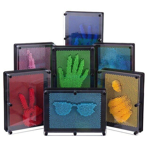 3 Boyutlu Plastik Renkli Çivi Tablo Pinart (25 cm x 20 cm x 4 cm)
