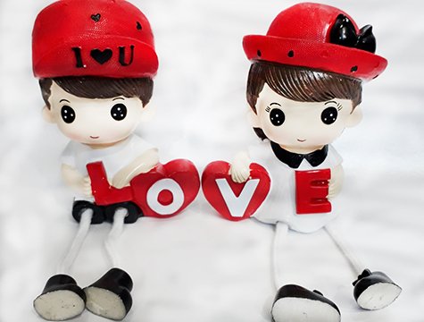 I Love You Temalı Ayakları Sallanan Sevgili Biblosu