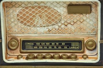 Mini Eskitme Dekoratif Metal Nostaljik Radyo