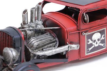 Dekoratif Eskitme Metal Kırmızı Kurukafa Tasarımlı Araba
