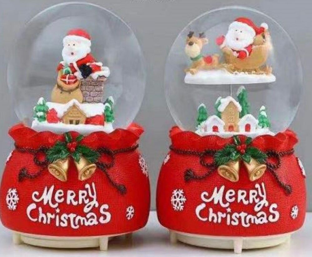 Yılbaşı Noel Baba Temalı Püskürtmeli Müzikli Cam Kar Küresi