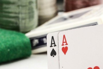 200 Chip Metal Kutulu Texas Hold'em Poker Fişi Kağıt Oyunu