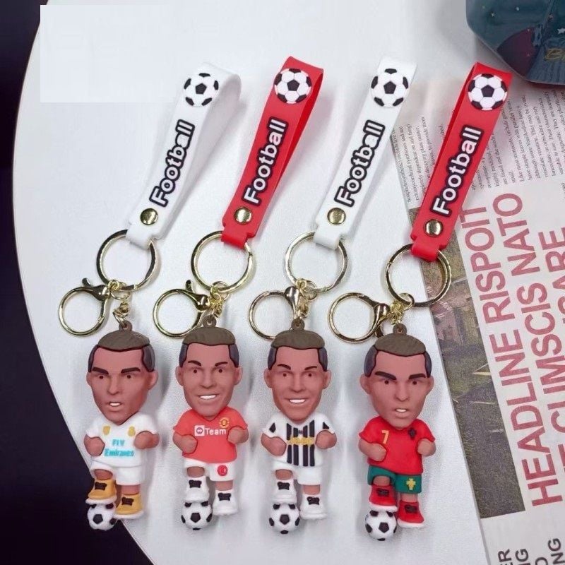 Silikon Futbolcu Tasarımlı Anahtarlık Çanta Süsü (12 Adet)