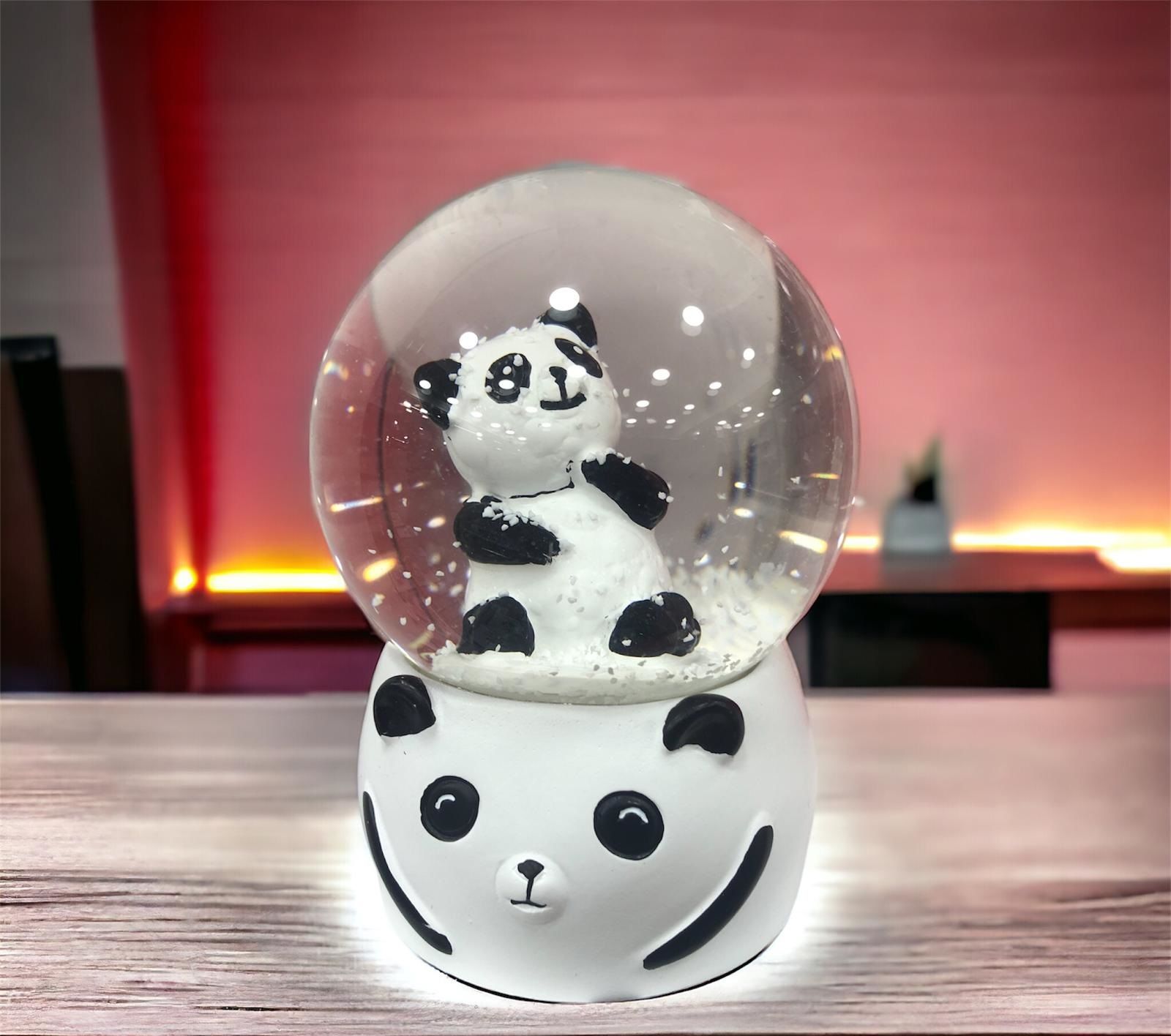 Mini Işıklı Panda Dekoratif Cam Kar Küresi (9cm x 7cm)