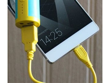 Power Bar 2600 mAh PowerBank Şarj Cihazı