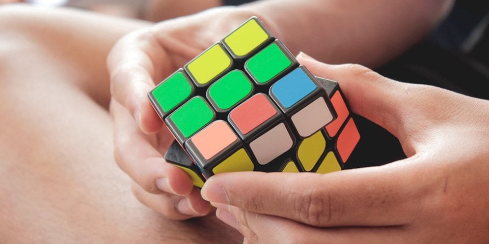 Eğitici Sihirli Rubik Zeka Küpü Çocuk Oyunu