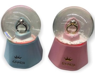 Tek Taş Yüzük Tasarımlı Mini Işıklı Cam Kar Küresi