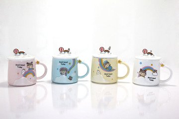 Gökkuşağı Porselen Kapaklı Kaşıklı Kupa Bardak