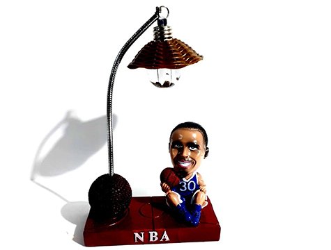 Dekoratif Basketbolcu Şeklinde Masa Lambası Biblo