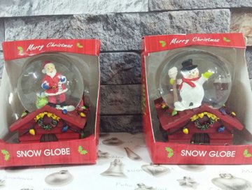 Ev Şeklinde Cam Kar Küresi (Noel Baba & Karda Adam)