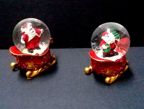 Kızakta Kayan Noel Baba Kardan Adam Kar Küresi