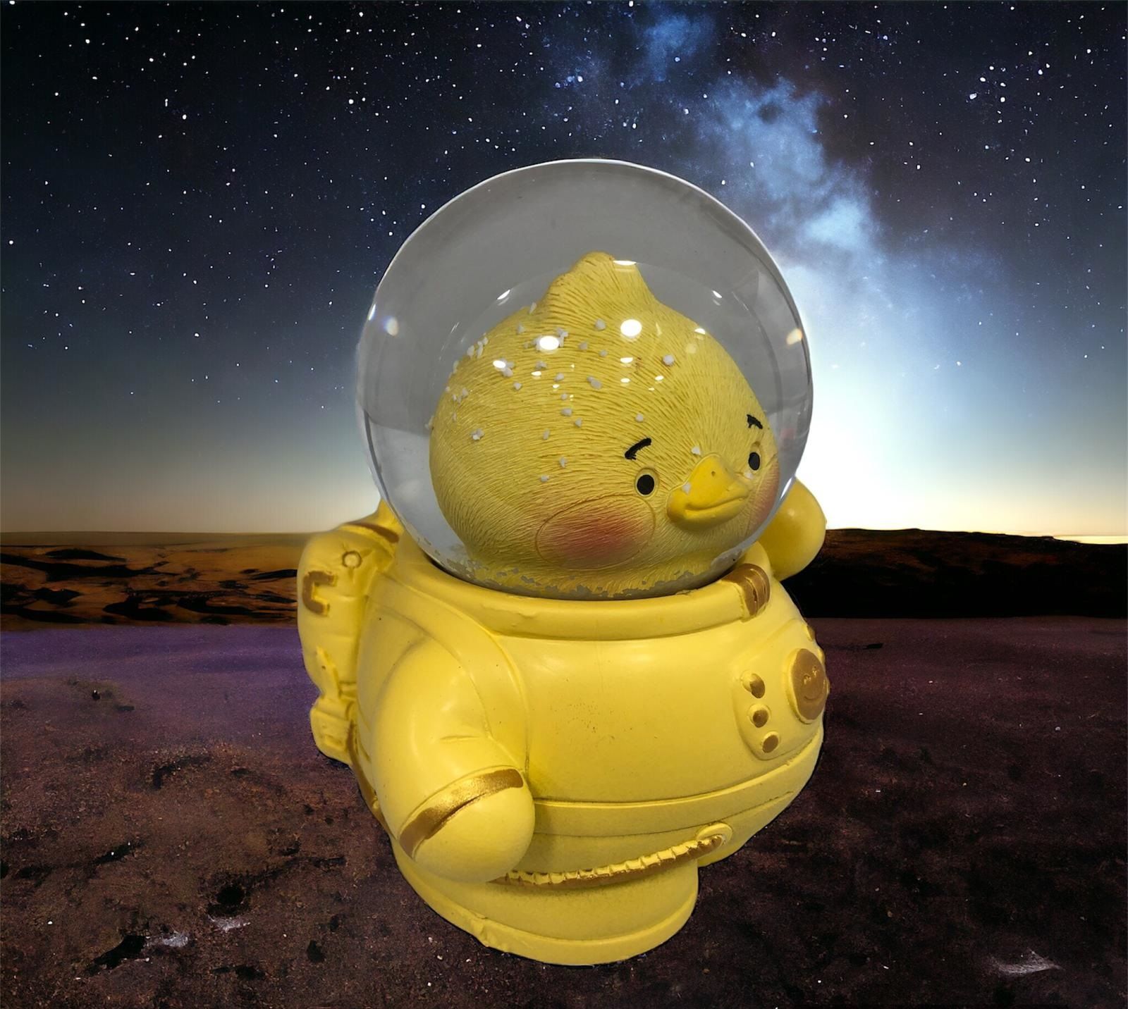 Işıklı Astronot Civciv Cam Fanus Küresi