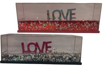 Dekoratif Batmayan Love Yazı Biblosu